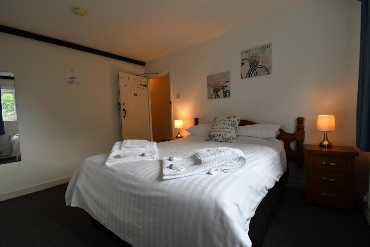 The Weary Friar Inn Pillaton Exteriér fotografie