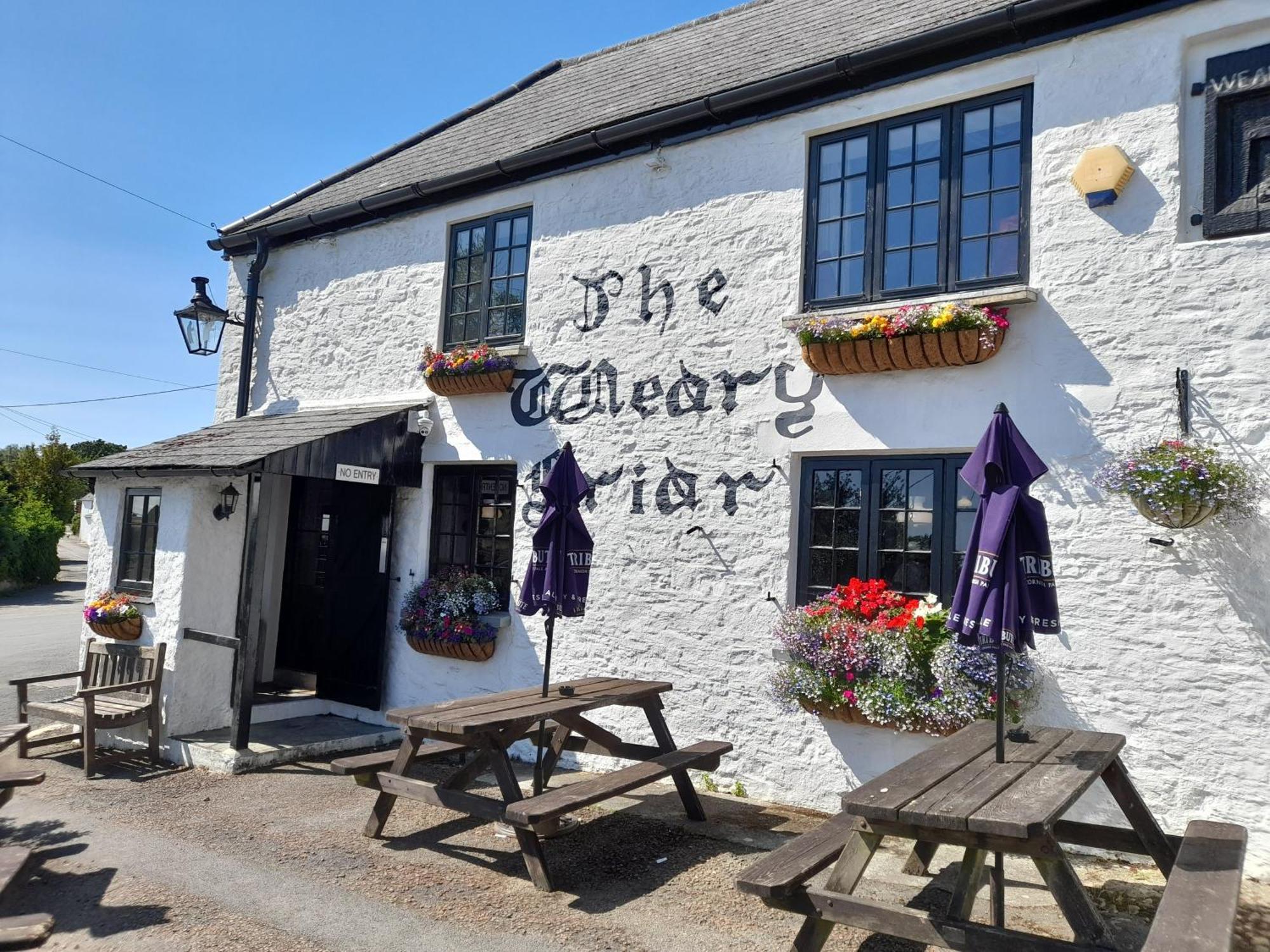The Weary Friar Inn Pillaton Exteriér fotografie