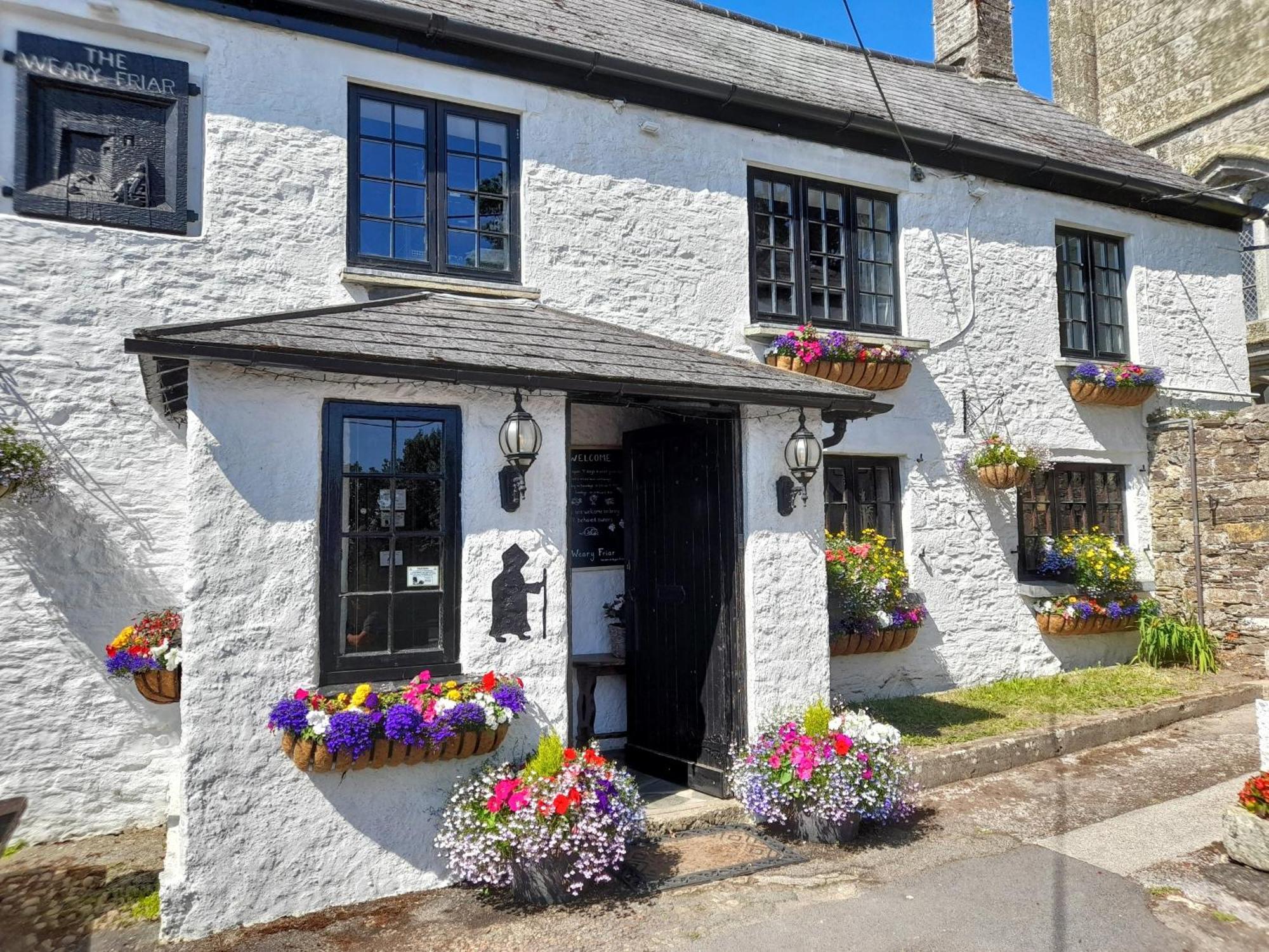 The Weary Friar Inn Pillaton Exteriér fotografie