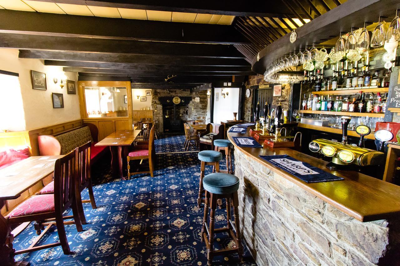 The Weary Friar Inn Pillaton Exteriér fotografie