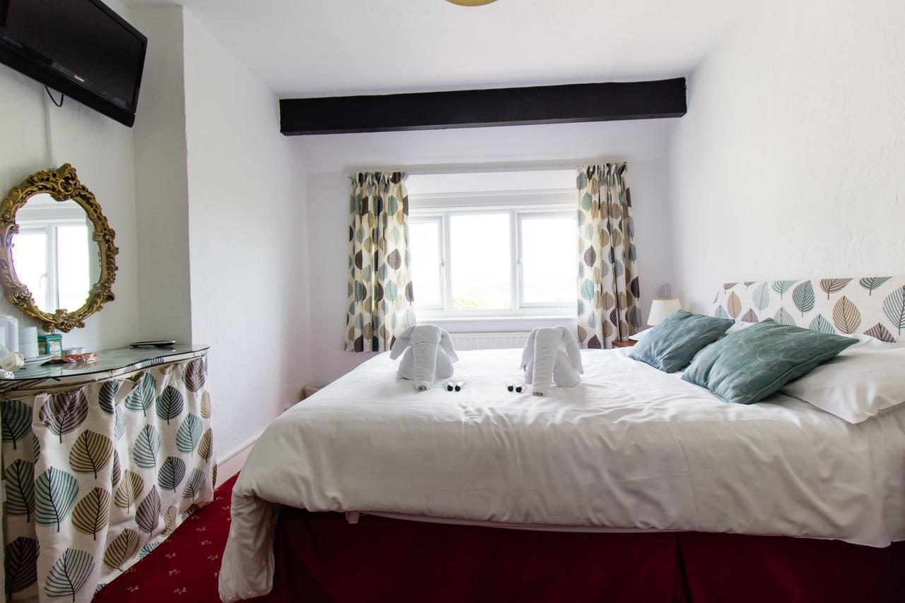 The Weary Friar Inn Pillaton Exteriér fotografie